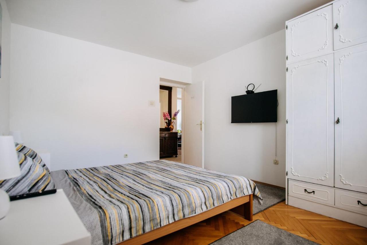 Sunnynest Apartment - 3Br Apt With Free Parking & Wi-Fi, Close To Lapad Bay Beach Dubrovnik Exterior photo